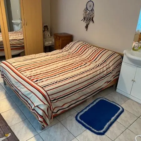 D'hote Calme, A 2 Metres Du Centre لا ترمبلاد
