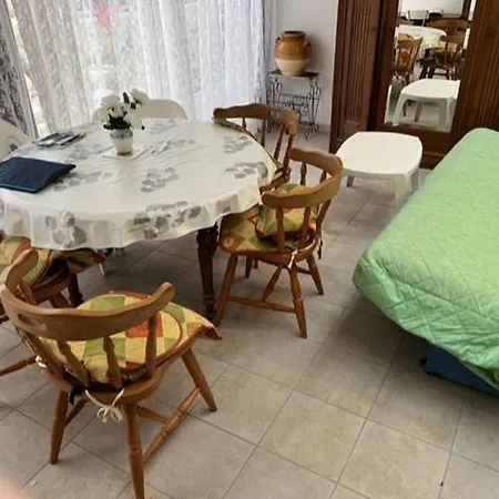 D'hote Calme, A 2 Metres Du Centre *